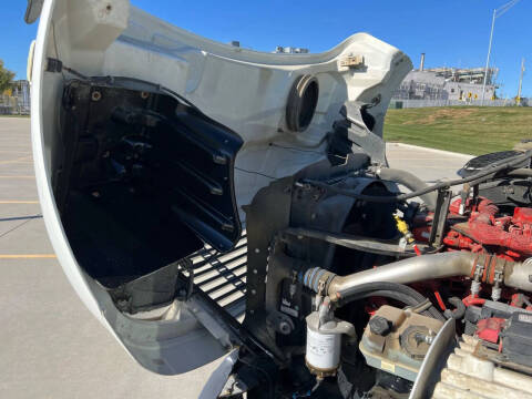 2011 Freightliner M2 106