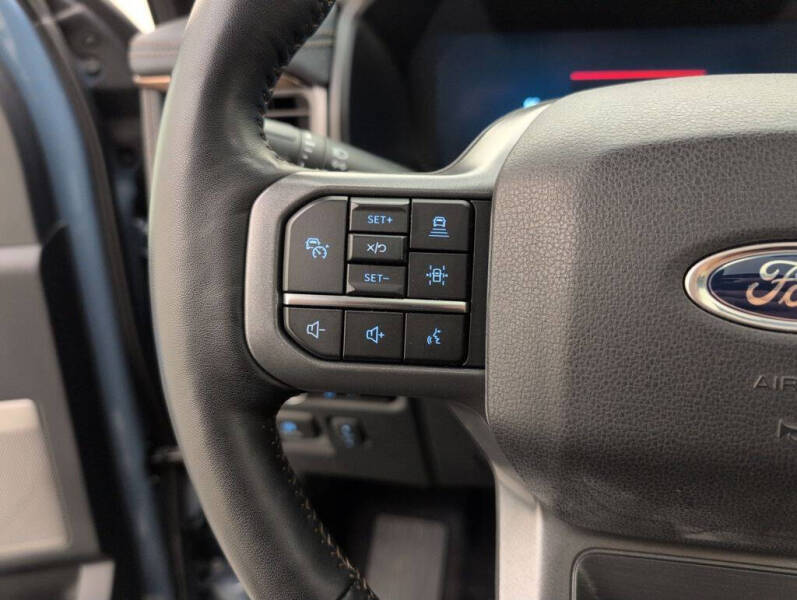 2023 Ford F-150 Lightning Lariat