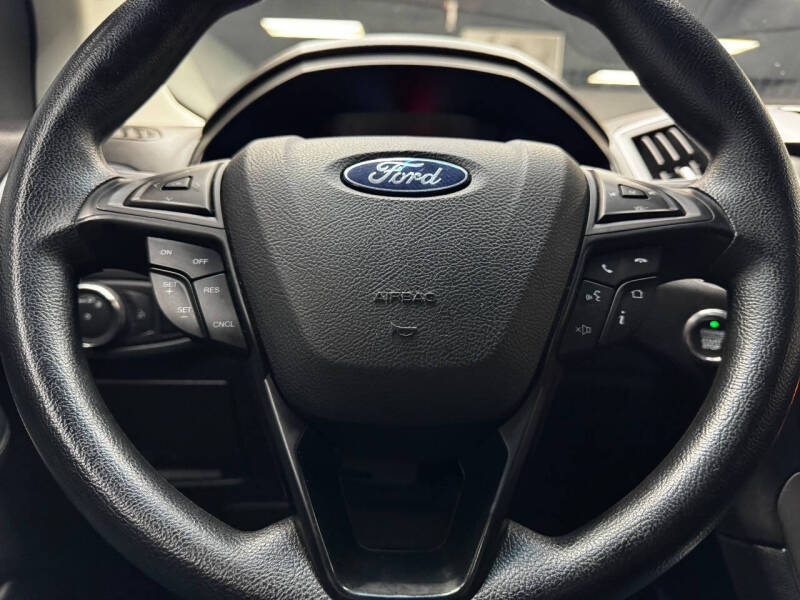 2019 Ford Edge SE