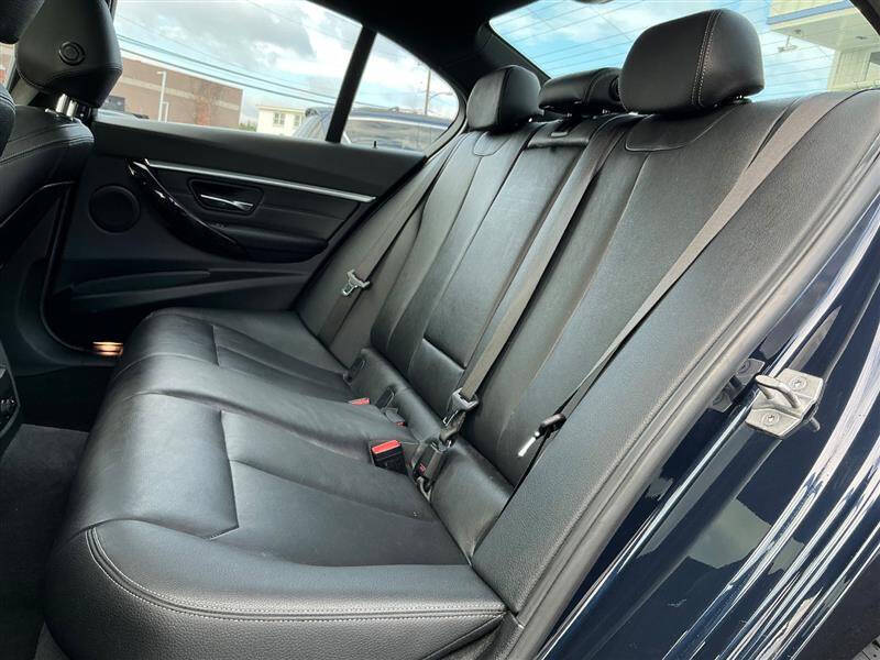 2017 BMW 3 Series 330i xDrive