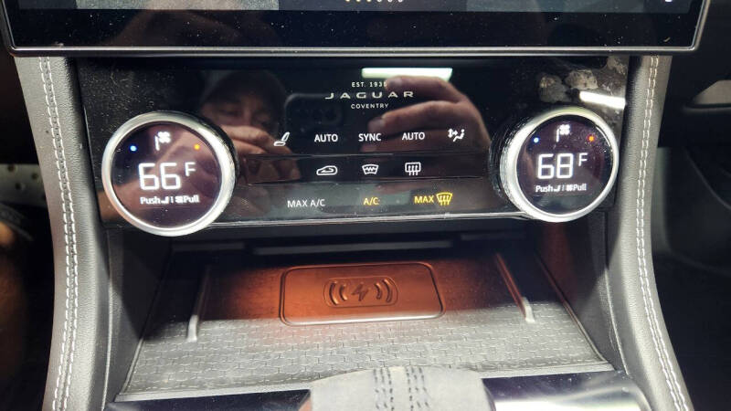 2025 Jaguar F-PACE P400 R-Dynamic S