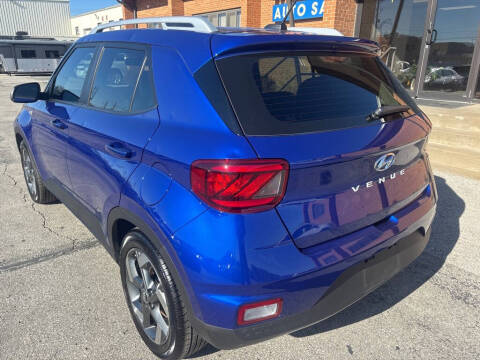 2025 Hyundai Venue SEL