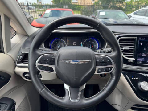 2021 Chrysler Pacifica Touring L