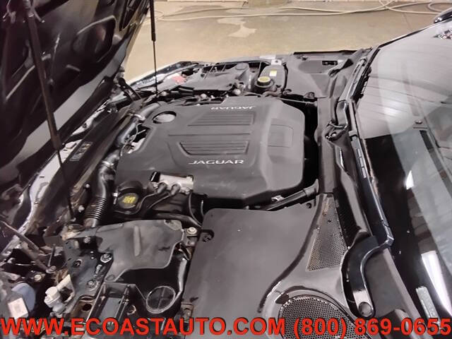 2016 Jaguar F-TYPE R