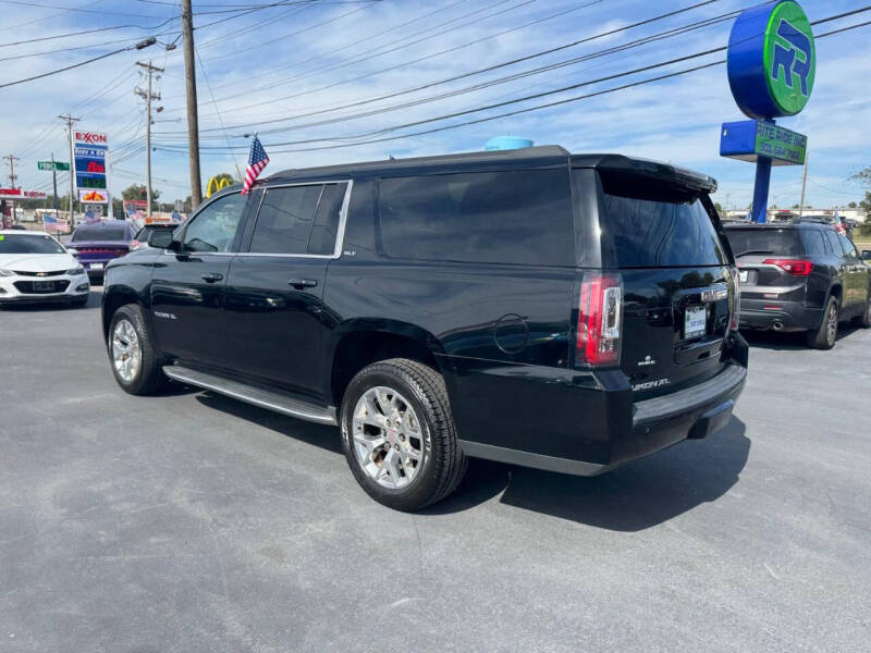 2017 GMC Yukon XL SLT