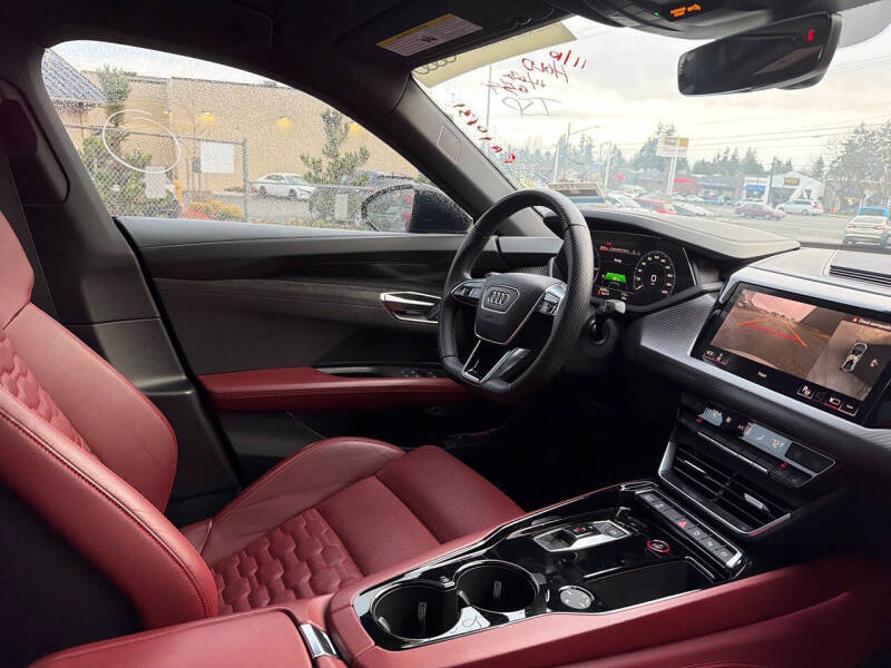 2022 Audi e-tron GT quattro Prestige