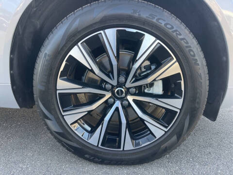 2023 Volvo XC60 B5 Core