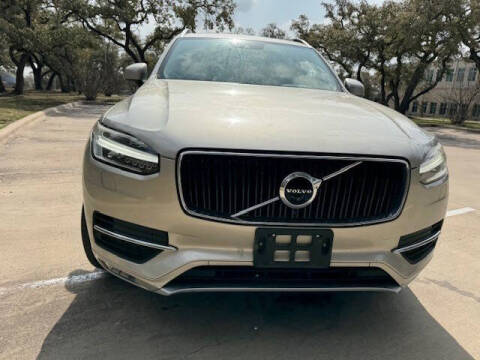 2016 Volvo XC90 T6 Momentum
