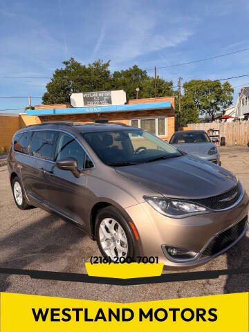 2017 Chrysler Pacifica Touring-L