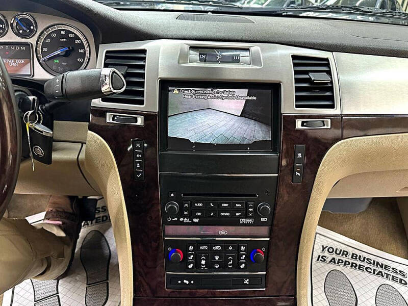 2011 Cadillac Escalade EXT Premium