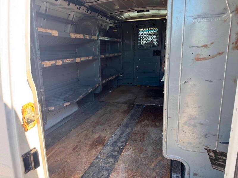 2022 Chevrolet Express 2500