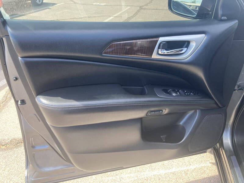 2015 Nissan Pathfinder SL