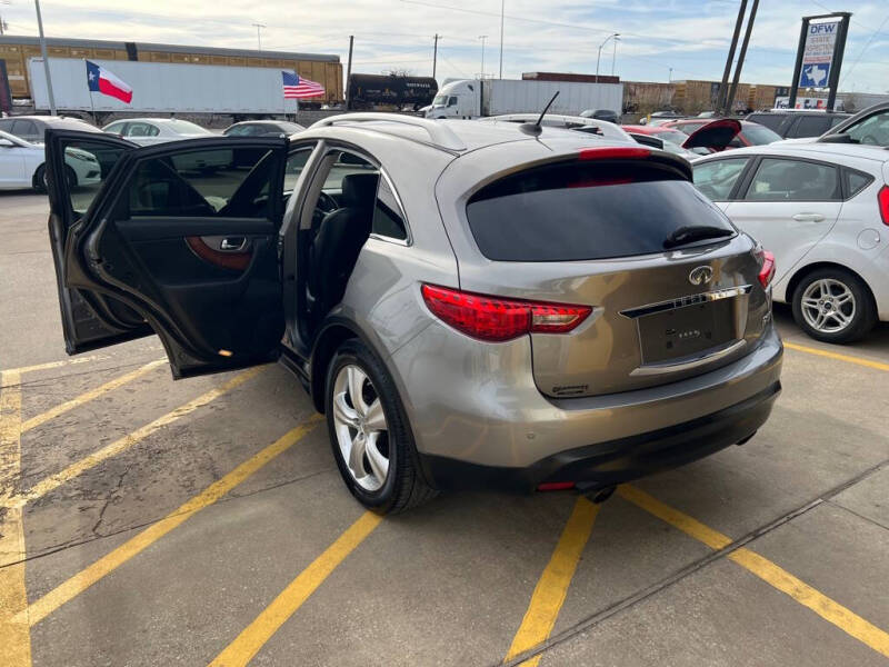 2011 Infiniti FX35