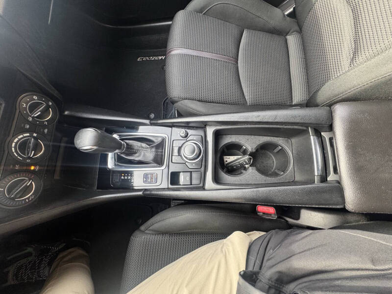 2017 Mazda MAZDA3 Sport