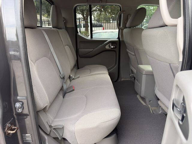 2015 Nissan Frontier SV