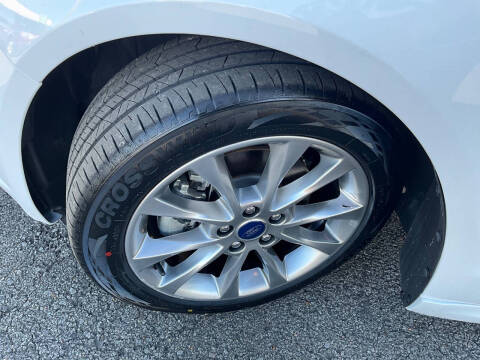 2017 Ford Fusion Hybrid SE