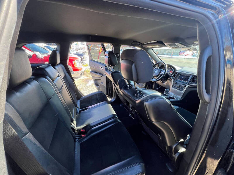 2019 Jeep Grand Cherokee Laredo E