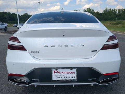 2023 Genesis G70