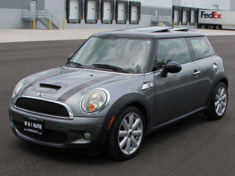 2010 MINI Cooper for sale at R & I Auto in Lake Bluff IL