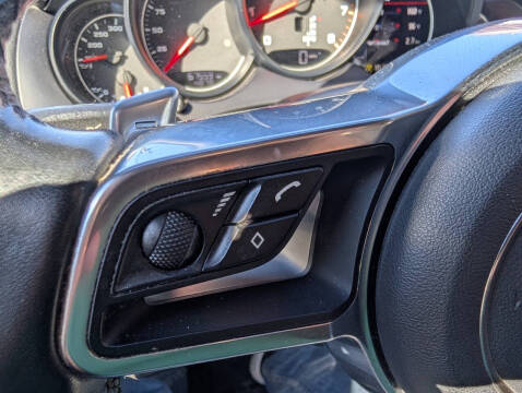 2017 Porsche Cayenne Platinum Edition