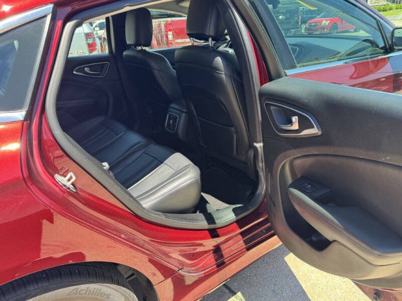 2015 Chrysler 200 C