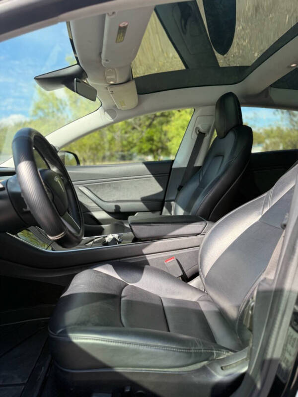 2019 Tesla Model 3 Standard Range