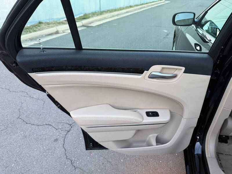 2014 Chrysler 300