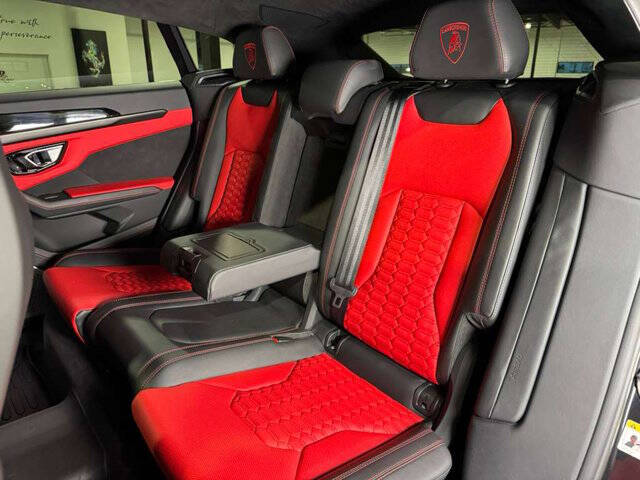 2022 Lamborghini Urus