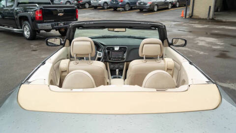 2012 Chrysler 200 Limited