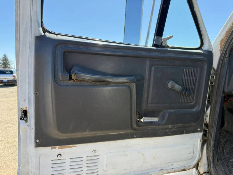 1993 Ford F-800