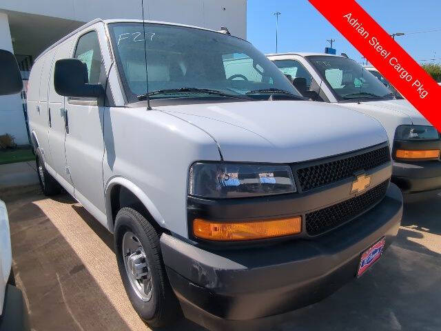 2025 Chevrolet Express 2500