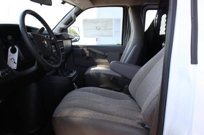 2026 Chevrolet Express 2500