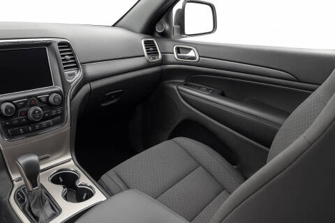 2020 Jeep Grand Cherokee Laredo