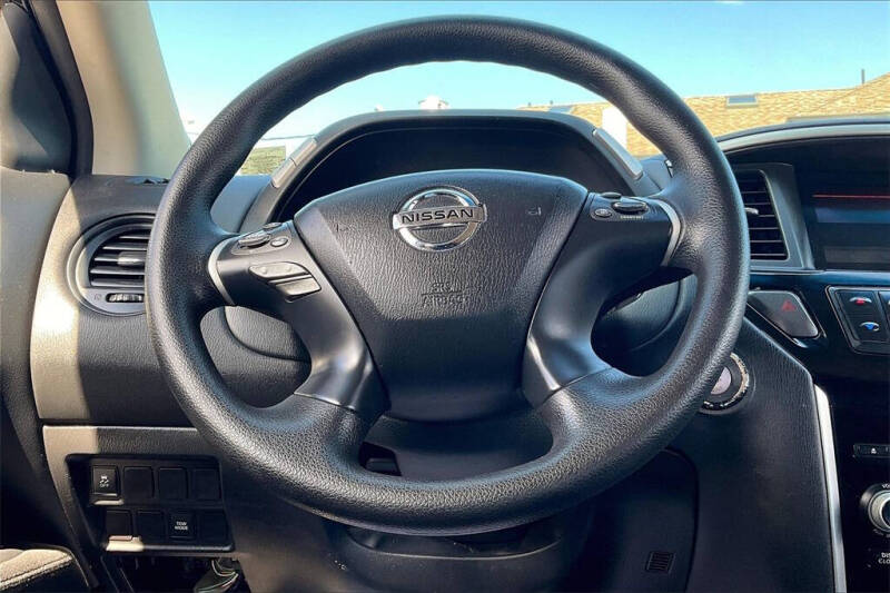 2014 Nissan Pathfinder S