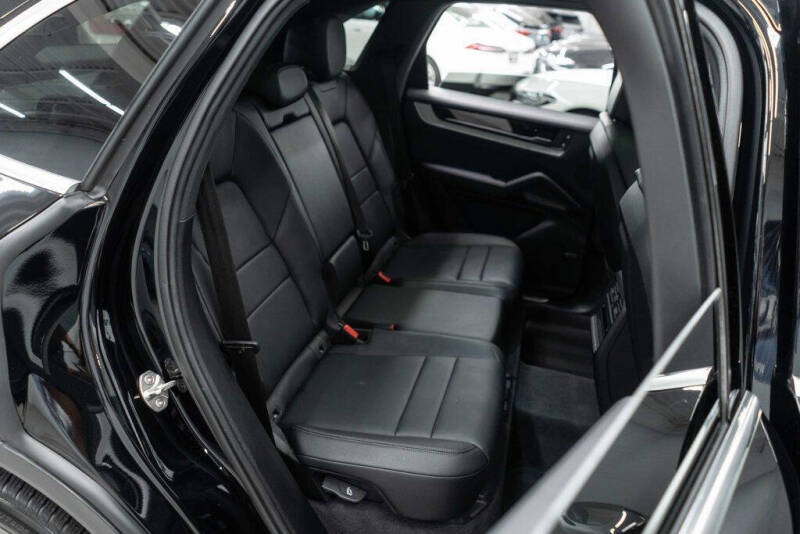 2024 Porsche Cayenne