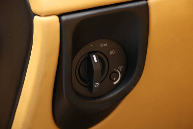 2012 Aston Martin V8 Vantage Roadster