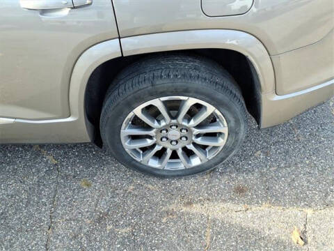 2022 GMC Acadia Denali