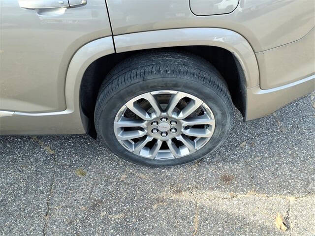 2022 GMC Acadia Denali