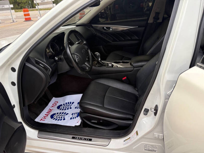 2015 Infiniti Q50 Sport