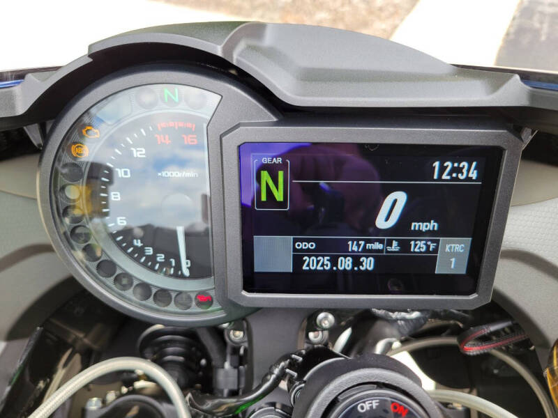 2025 Kawasaki Ninja H2 Carbon ABS