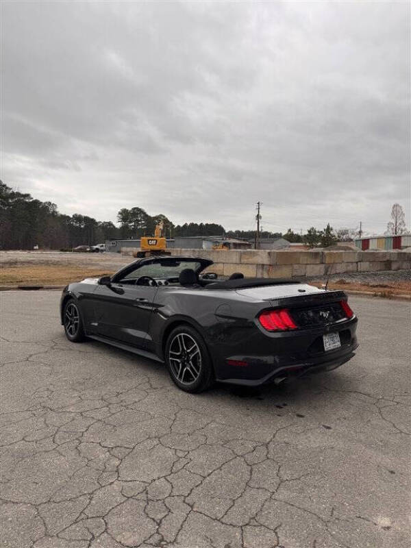 2022 Ford Mustang