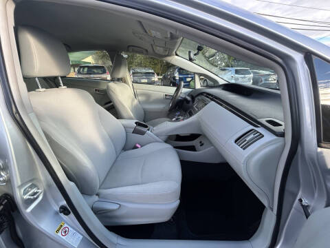 2012 Toyota Prius Two