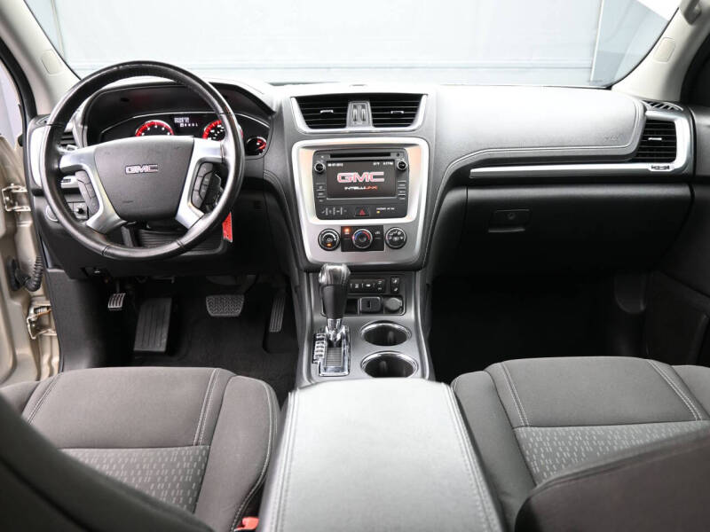 2016 GMC Acadia SLE-2