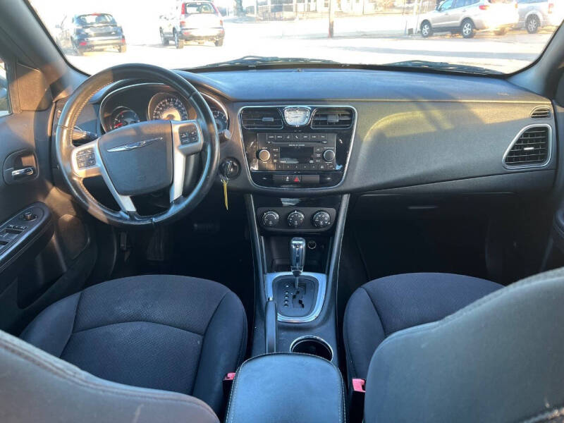 2012 Chrysler 200 Touring