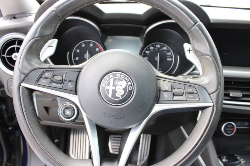 2018 Alfa Romeo Stelvio Sport