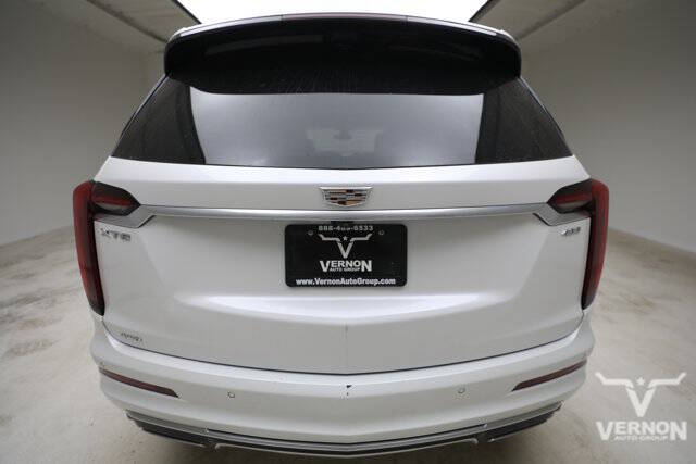 2025 Cadillac XT6 Premium Luxury