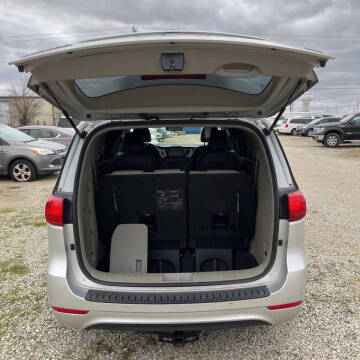 2017 Kia Sedona LX
