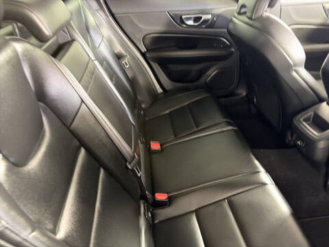2019 Volvo S60 T5 Momentum