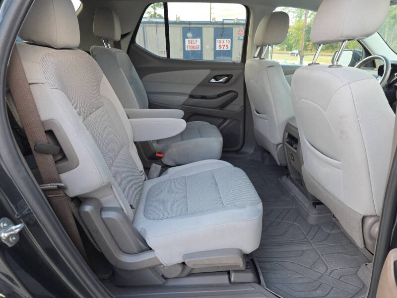 2021 Chevrolet Traverse LT Cloth