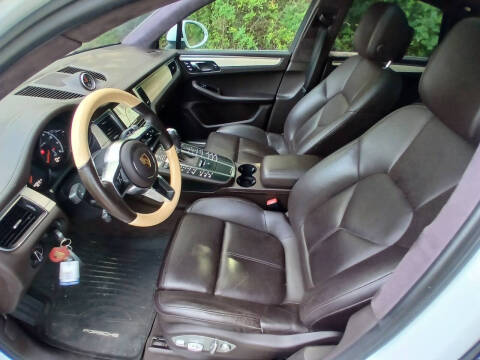 2016 Porsche Macan Turbo